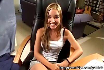 Tight Teen Amateur Gets Fucked - sunporno.com