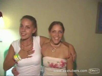 Lezbas Real 18 Girls Have Lesbian Fun - sunporno.com