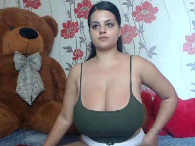 Huge Bulgarian Camgirl 2 - sunporno.com