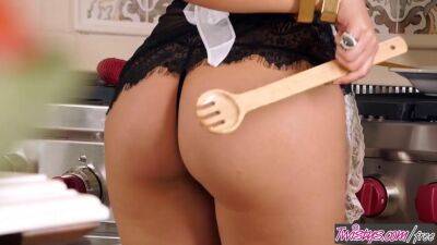 Valentina Nappi - Twistys - Valentina Nappi starring at Italian Cooking With V - sunporno.com - Italy