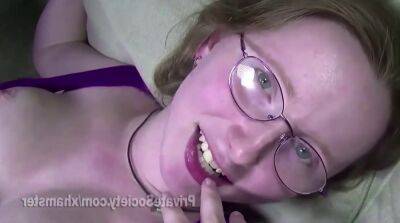 Full-Bosomed GF With Round Glasses Amateur Porn - sunporno.com