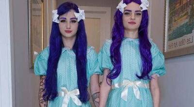 Come Play With Us! Evil Twin STEPSISTERS Suck Me OFF - sunporno.com